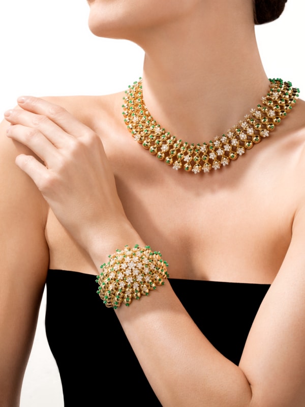 Cactus de Cartier bracelet Yellow gold, emeralds, diamonds