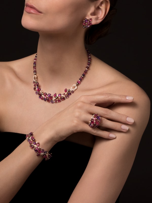 Necklace with engraved stones Rose gold, rubellites, amethysts, garnets, onyx, diamonds