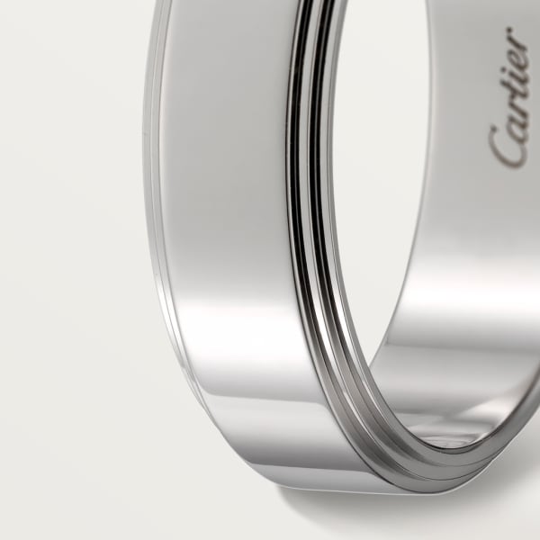 Cartier d'Amour wedding ring Platinum