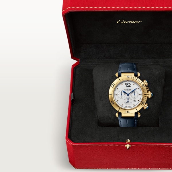 Pasha de Cartier watch 41 mm, chronograph, automatic movement, 18K yellow gold, interchangeable leather straps