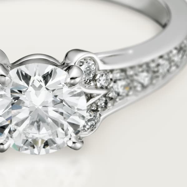 Ballerine Solitaire Platinum, diamonds