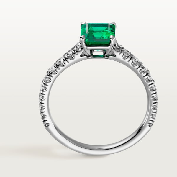 Solitaire 1895 Platinum, emerald, diamonds