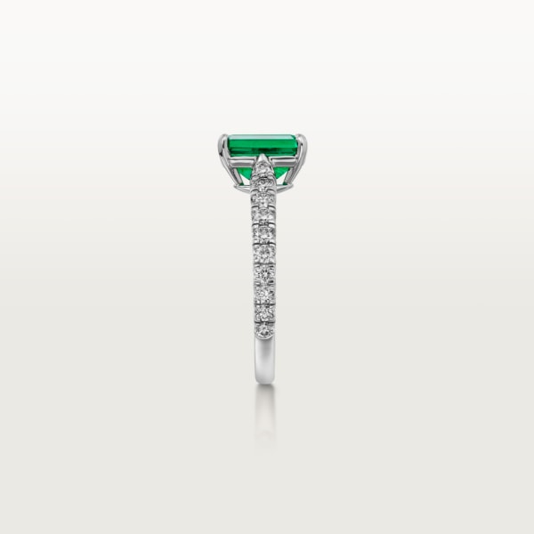 Solitaire 1895 Platinum, emerald, diamonds