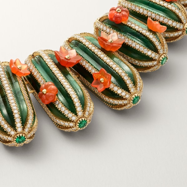 Cactus de Cartier necklace Yellow gold, aventurine, emeralds, carnelian, diamonds